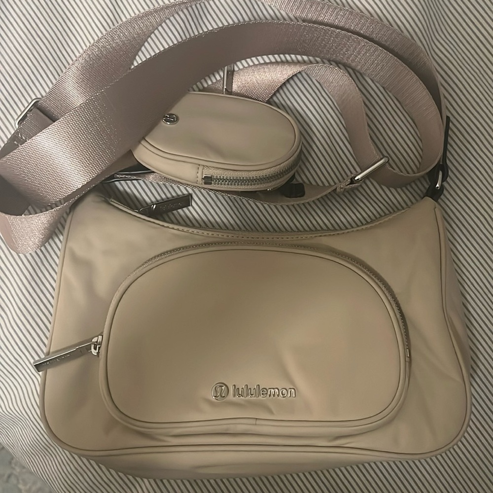 Lululemon crossbody bag with nano pouch 2L